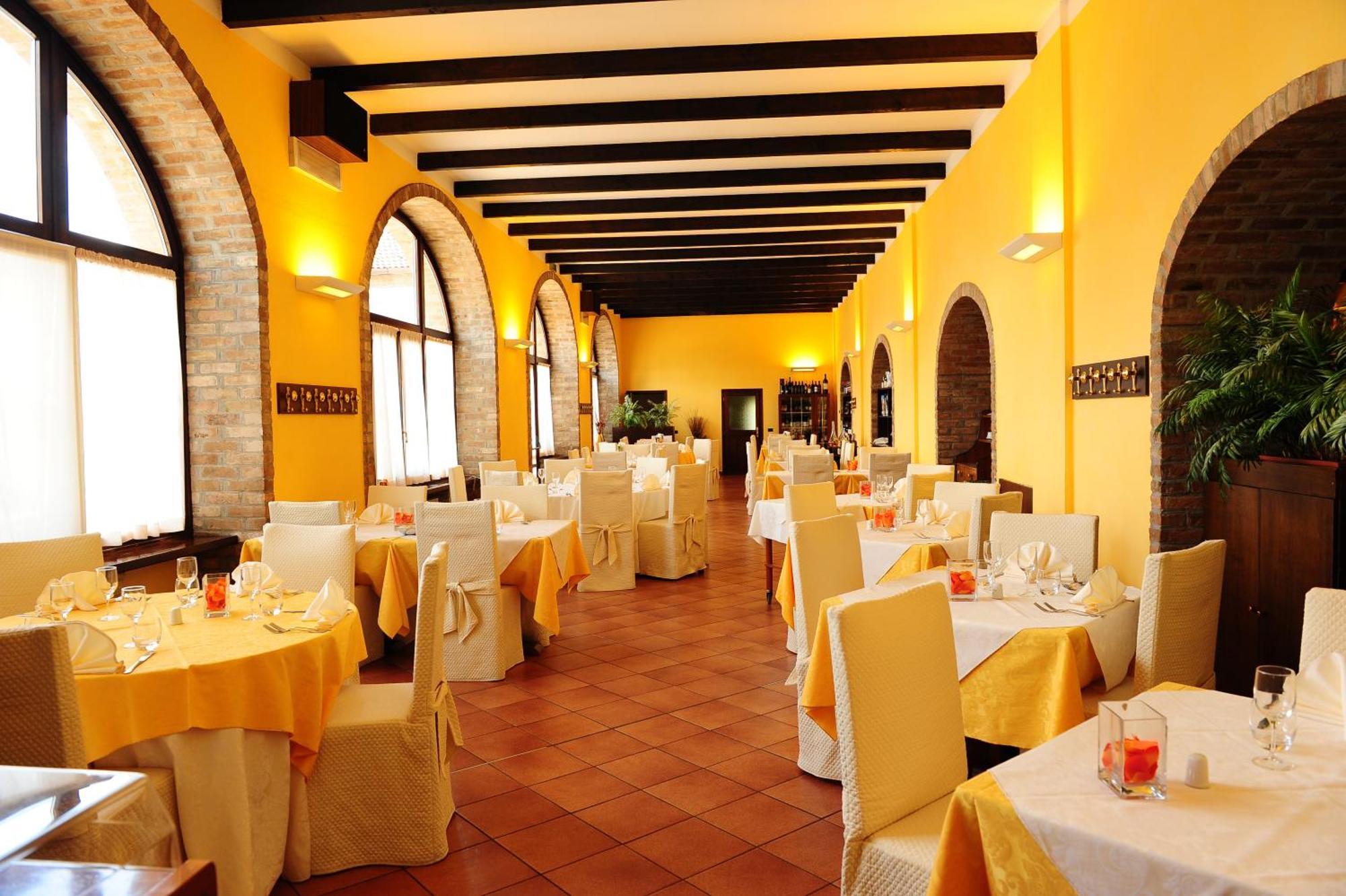 Il Carrettino Country Hotel Tortona Exteriör bild